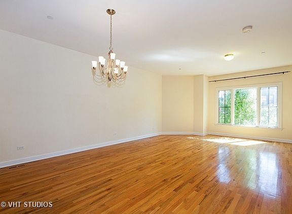 3rd image of 1192 Clarence Ave Unit 15