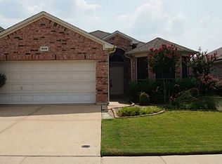 3828 Summersville Ln, Fort Worth, TX 76244