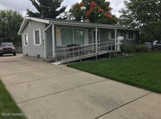 1646 Kentfield St SW, Wyoming, MI 49519