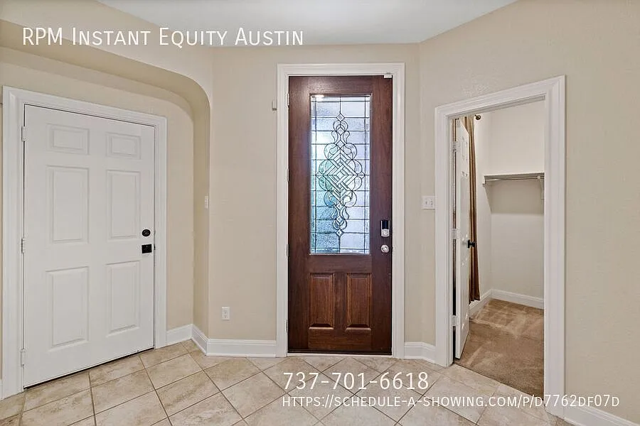 Spacious 3-Bedroom home in Round Rock — Photo 3