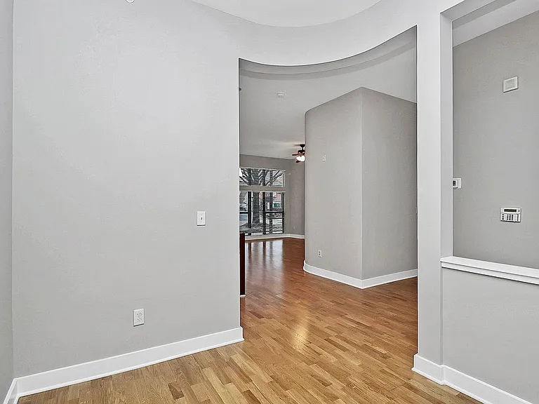712 N Davidson St — Photo 7