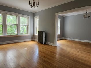 3713 W Cullom Ave #3, Chicago, IL 60618