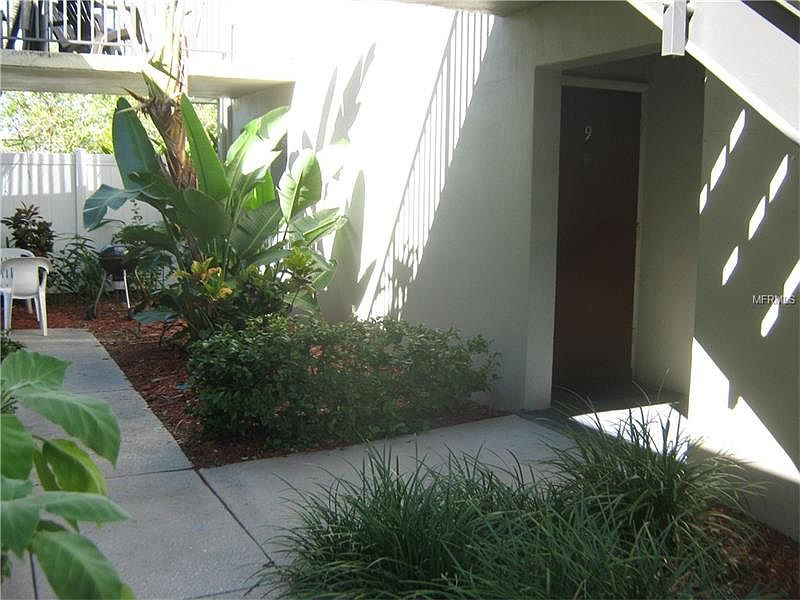 1st image of 1799 N Highland Ave #9