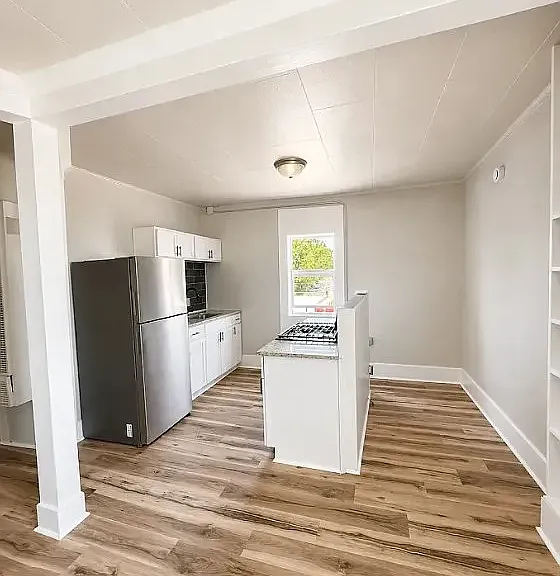 1230 E Evans Ave — Photo 3