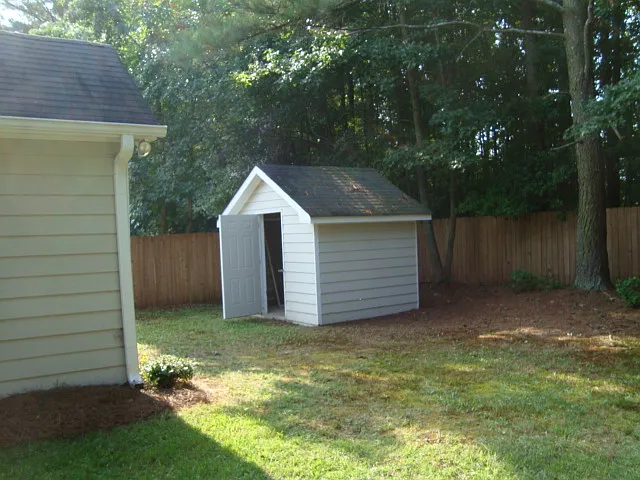 3 bed, 1110 sqft, $1,800 — Photo 3