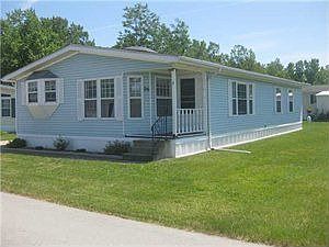 1st image of 26 Dogwood Dr