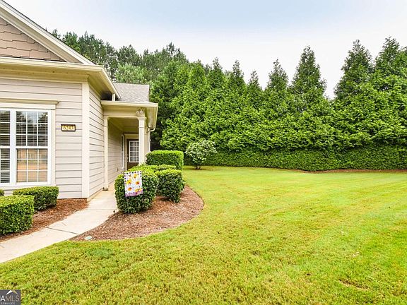3rd image of 6243 Longleaf Dr