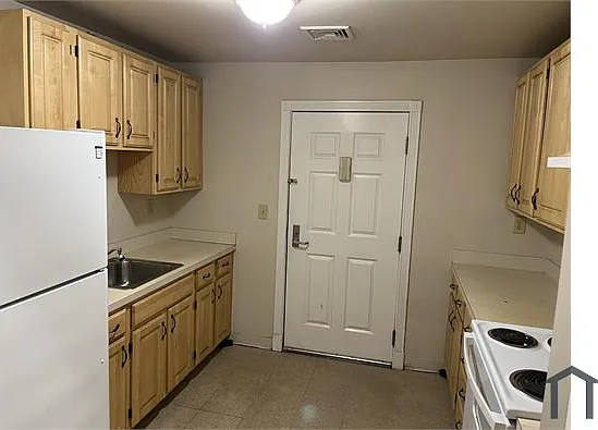 616 Kossuth St #1A — Photo 2