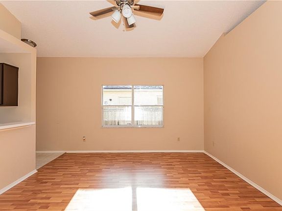 3rd image of 3942 Magnolia Lake Ln