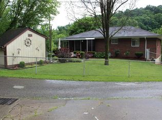 2308 Falcon Dr, Charleston, WV 25387