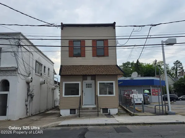 13 Carey Ave, Wilkes Barre, PA 18702