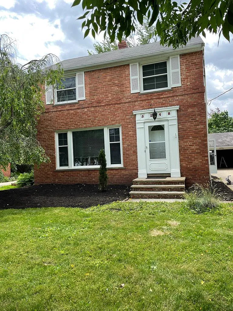 3 bed, 1.5 bath, 1150 sqft, $1,850 — Photo 1