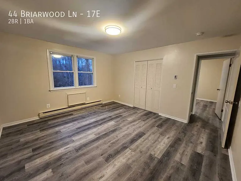 44 Briarwood Ln #17E — Photo 6