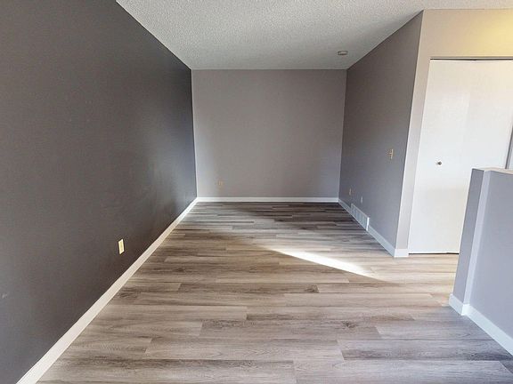 3rd image of 5940 45th Ave