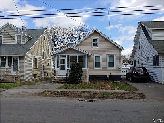 2nd image of 150 Wadsworth St
