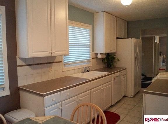 5th image of 2215 S 122nd Ave