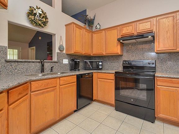 5th image of 13635 Country Pine Ct