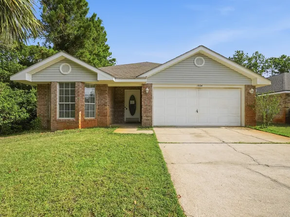 1024 Freeport Ct, Mary Esther, FL 32569