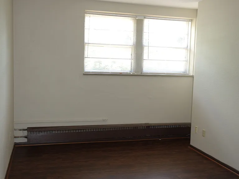 445 State Ave — Photo 36