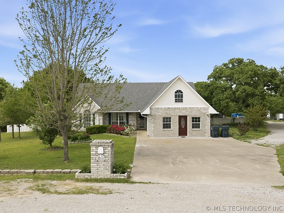 1st image of 232 Waterford Dr