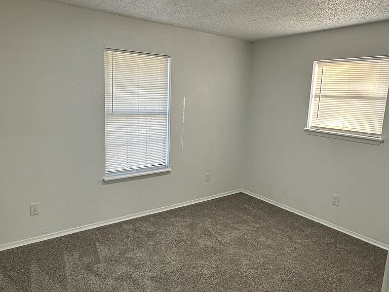 1805 Marquita St #B — Photo 6