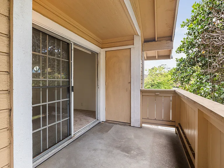 393 Mananai Pl #T — Photo 20