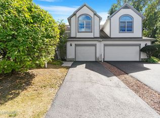 3 Valley View Ave, Rensselaer, NY 12144