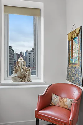 Sold by Compass | media 9