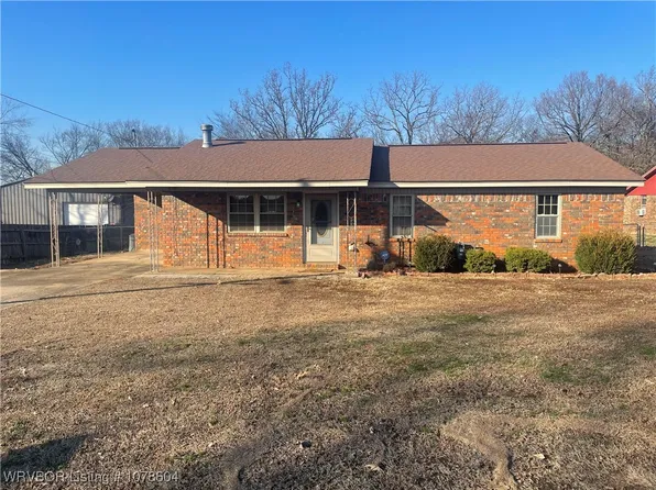 3407 E Chism St, Paris, AR 72855