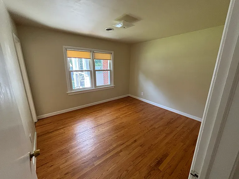 223 Thompson St — Photo 7