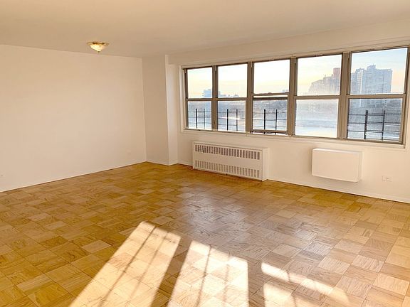 3rd image of 3660 Oxford Ave APT 12F