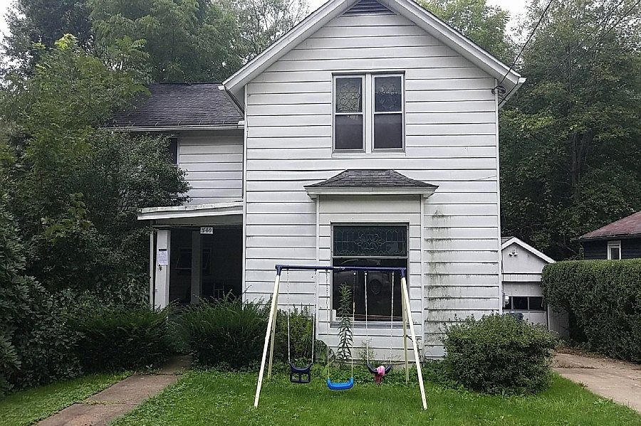 1st image of 540 Lord St