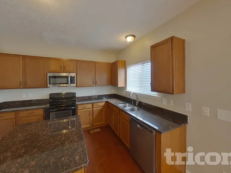 6429 Sunnywood Dr — Photo 6