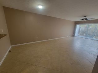 4975 San Jose Blvd UNIT 102, Jacksonville, FL 32207