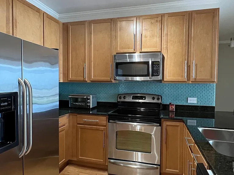 100 E 14th St #2207 — Photo 20
