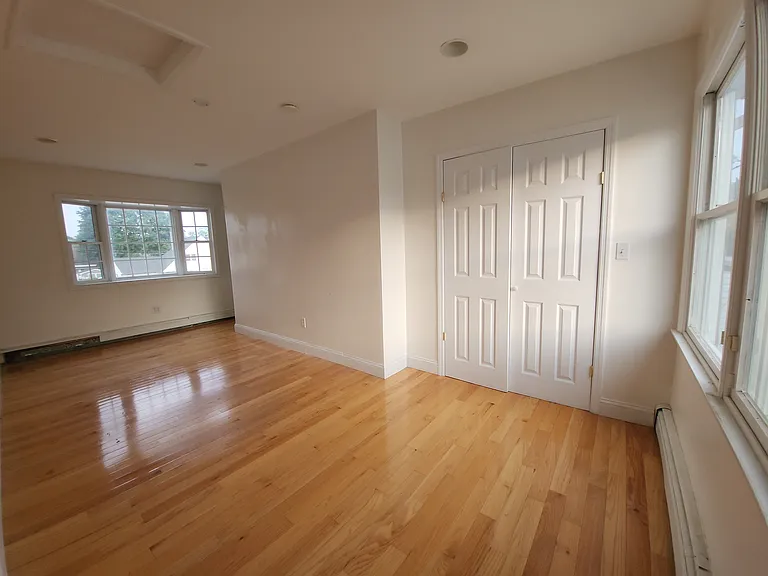 34 Arch Ln — Photo 7