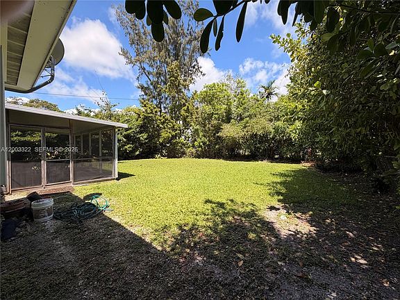 5th image of 5765 SW 48th St