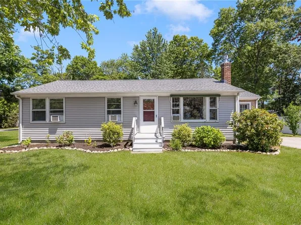 121 Balsam Rd, South Kingstown, RI 02879