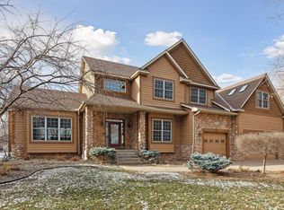 15710 Lac Lavon Dr, Burnsville, MN 55306
