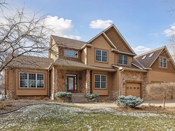15710 Lac Lavon Dr, Burnsville, MN 55306