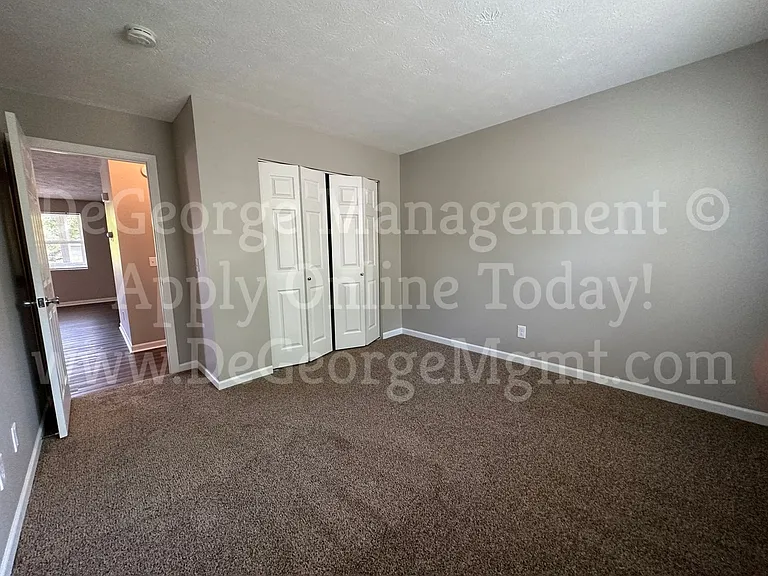 Burdick Estates Apartments — Photo 112