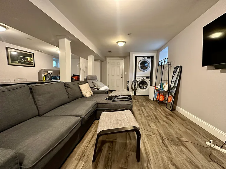 7 Carolina Ave #3A — Photo 9