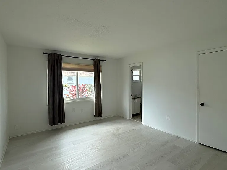 5451 Riverbluff Cir #V-69 — Photo 13