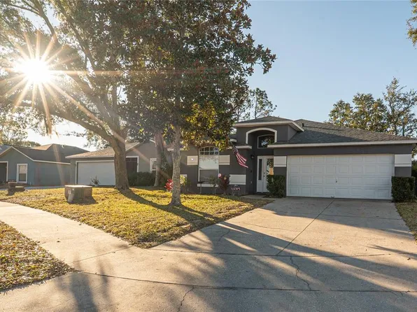 1038 Singleton Cir, Groveland, FL 34736