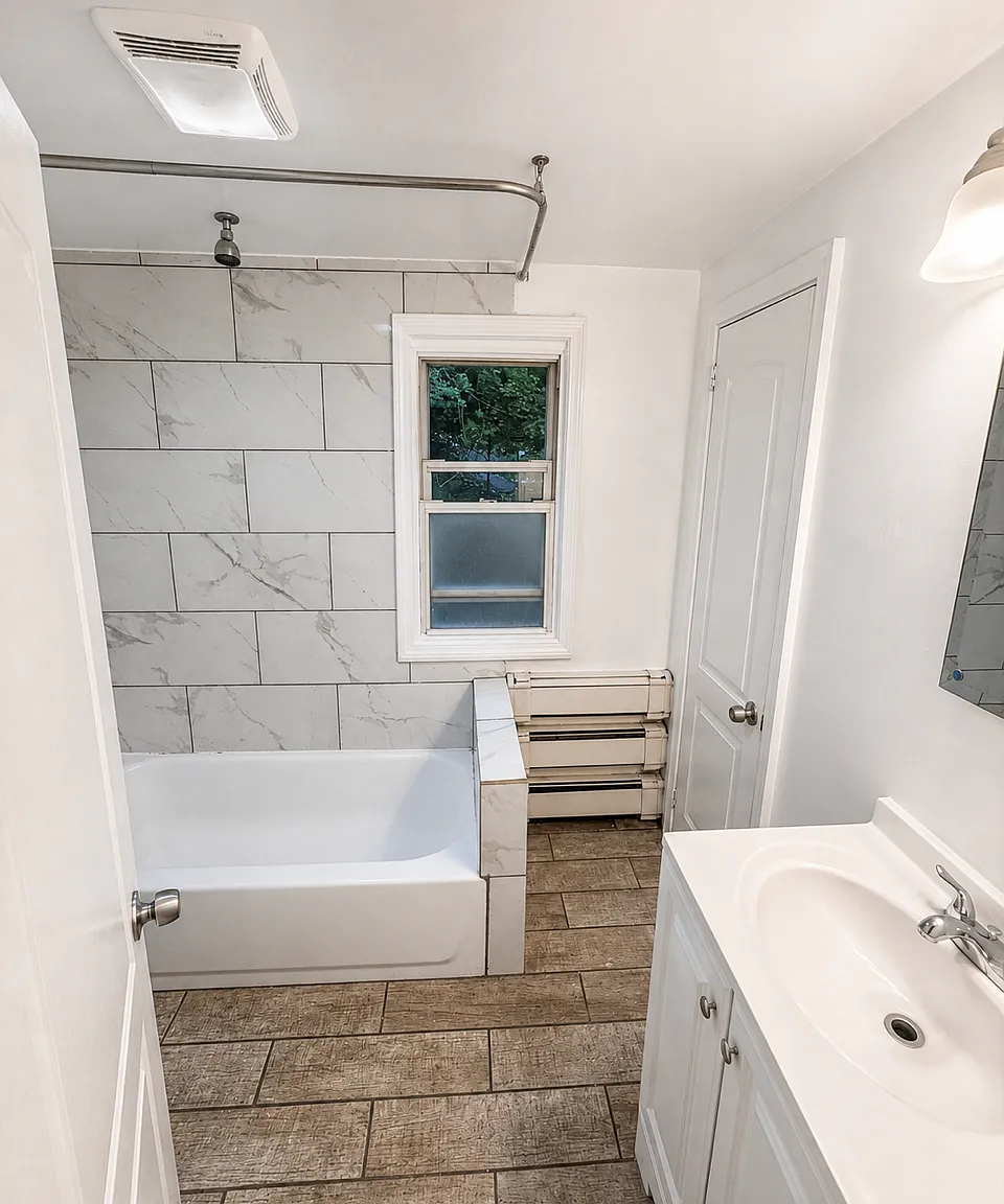 2 bed, 900 sqft, $1,600 — Photo 3