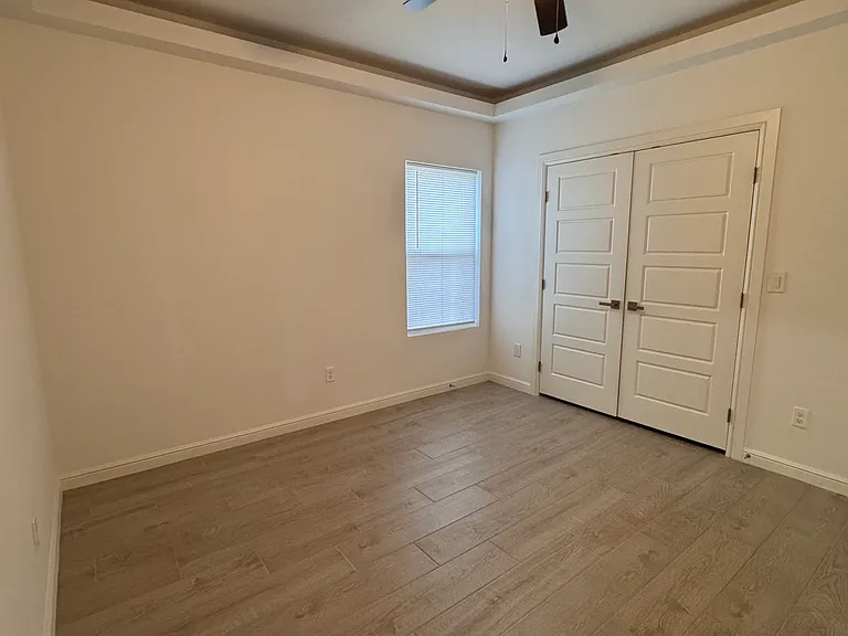 901 Yuma Ave #100 — Photo 10