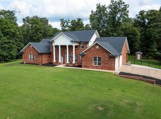 15888 Logan Rd, Siloam Springs, AR 72761