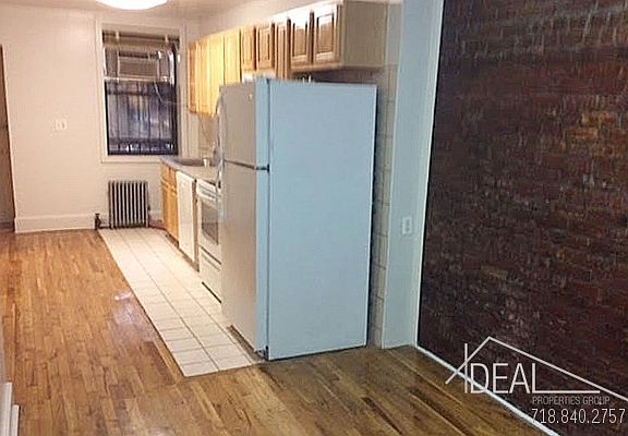 3rd image of 73 Gates Ave APT 6