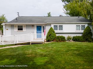 2901 Greenbriar Ave, Lansing, MI 48912