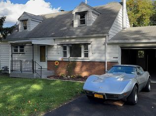 582 Ramona St, Rochester, NY 14615